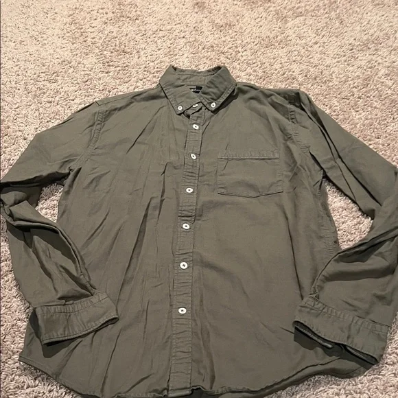 Men's Bundle. Vineyard Vines and More! - Picture 11 of 16